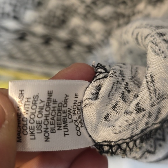 Cato top - Picture 10 of 12